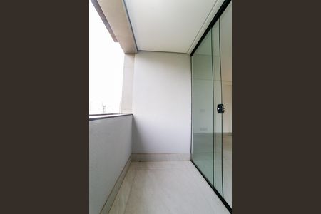 Apartamento à venda com 85m², 2 quartos e 2 vagas Apartamento à venda com 85m², 2 quartos e 2 vagasVaranda