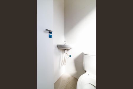 Apartamento à venda com 85m², 2 quartos e 2 vagas Apartamento à venda com 85m², 2 quartos e 2 vagasBanheiro de serviço