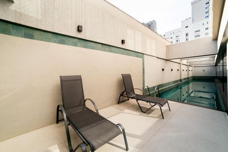 Apartamento à venda com 85m², 2 quartos e 2 vagas Apartamento à venda com 85m², 2 quartos e 2 vagasÁrea comum - Piscina