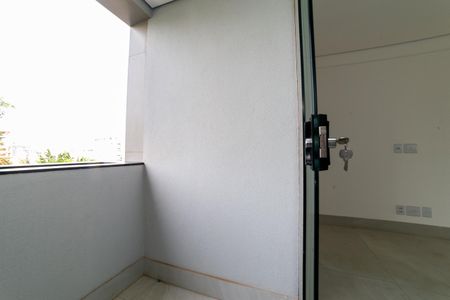 Apartamento à venda com 85m², 2 quartos e 2 vagas Apartamento à venda com 85m², 2 quartos e 2 vagasVaranda