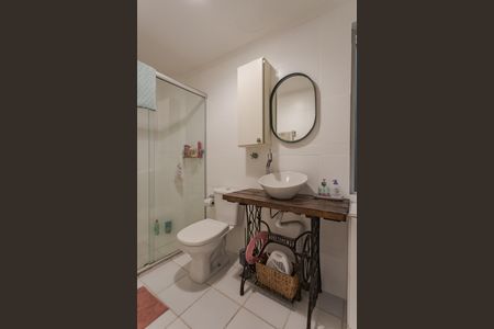 Apartamento à venda com 61m², 2 quartos e sem vaga Apartamento à venda com 61m², 2 quartos e sem vagaBanheiro