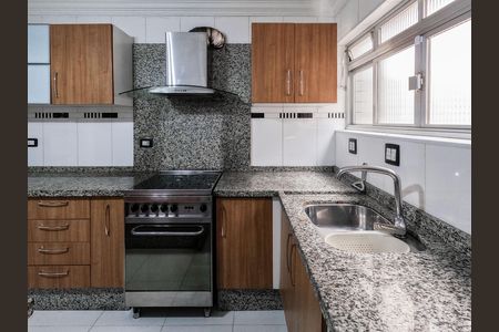 Casa para alugar com 132m², 3 quartos e 4 vagas