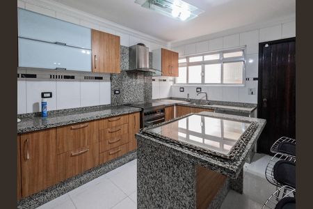 Casa para alugar com 132m², 3 quartos e 4 vagas
