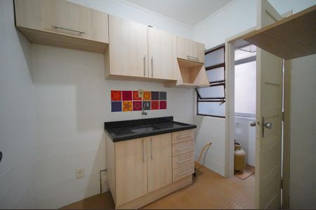 Cozinha de apartamento para alugar com 1 quarto, 37m² em Bom Fim, Porto Alegre