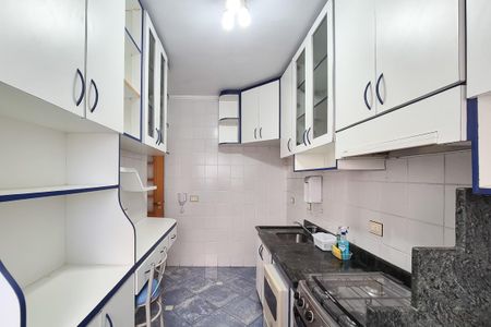 Apartamento à venda com 74m², 3 quartos e sem vaga Apartamento à venda com 74m², 3 quartos e sem vagaCozinha e Área de Serviço