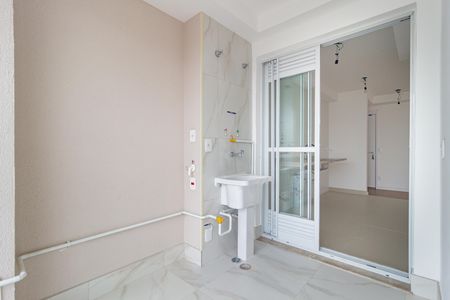 Apartamento para alugar com 126m², 3 quartos e 2 vagas Apartamento para alugar com 126m², 3 quartos e 2 vagasÁrea de Serviço