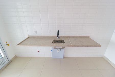 Apartamento para alugar com 126m², 3 quartos e 2 vagas Apartamento para alugar com 126m², 3 quartos e 2 vagasDetalhe - Cozinha