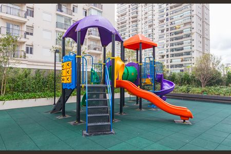 Apartamento para alugar com 126m², 3 quartos e 2 vagas Apartamento para alugar com 126m², 3 quartos e 2 vagasPlayground
