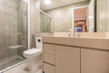 Apartamento para alugar com 53m², 1 quarto e 1 vaga Apartamento para alugar com 53m², 1 quarto e 1 vagaBanheiro da Suíte