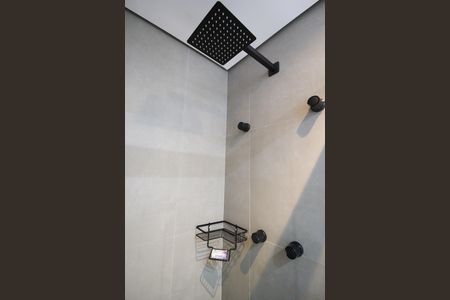 Banheiro de kitnet/studio para alugar com 1 quarto, 26m² em Moema, São Paulo