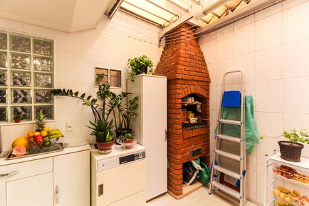 Casa de condomínio à venda com 148m², 3 quartos e 3 vagasChurrasqueira