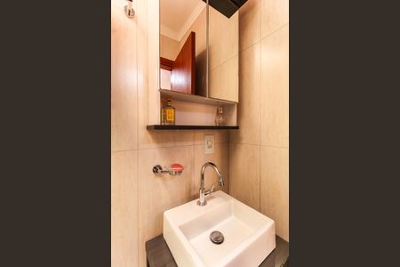 Casa de condomínio à venda com 148m², 3 quartos e 3 vagasBanheiro da Suíte 1