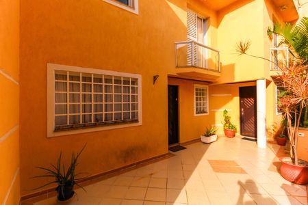 Casa de condomínio à venda com 148m², 3 quartos e 3 vagasEntrada