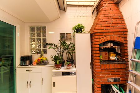 Casa de condomínio à venda com 148m², 3 quartos e 3 vagasChurrasqueira