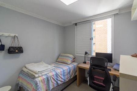 Apartamento à venda com 125m², 3 quartos e 2 vagasQuarto 2