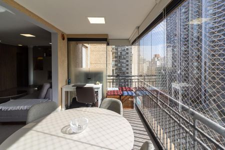 Apartamento à venda com 125m², 3 quartos e 2 vagasVaranda