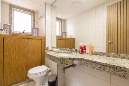 Apartamento à venda com 125m², 3 quartos e 2 vagasLavabo