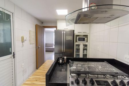 Apartamento à venda com 125m², 3 quartos e 2 vagasCozinha