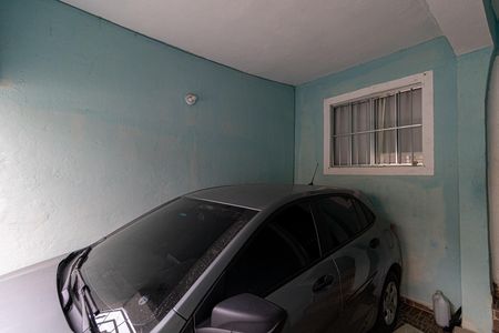 Casa à venda com 250m², 5 quartos e 1 vaga Casa à venda com 250m², 5 quartos e 1 vagaGaragem