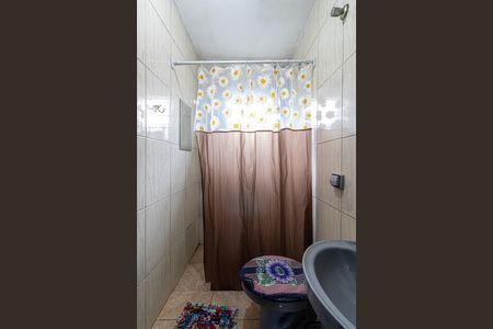 Casa à venda com 250m², 5 quartos e 1 vaga Casa à venda com 250m², 5 quartos e 1 vagaBanheiro