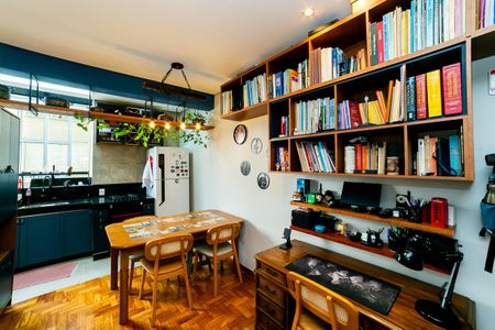 Apartamento à venda com 64m², 1 quarto e sem vaga Apartamento à venda com 64m², 1 quarto e sem vagaSala