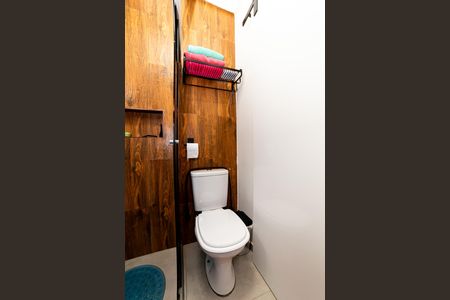 Apartamento à venda com 64m², 1 quarto e sem vaga Apartamento à venda com 64m², 1 quarto e sem vagaBanheiro da Suíte