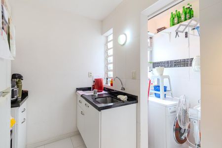 Apartamento à venda com 37m², 1 quarto e sem vaga Apartamento à venda com 37m², 1 quarto e sem vagaCozinha e Área de Serviço