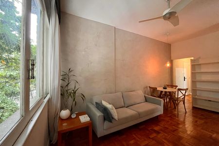 Sala  de apartamento para alugar com 2 quartos, 60m² em Leblon, Rio de Janeiro