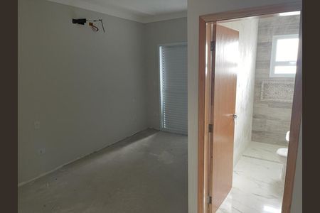 DORMITORIO de casa à venda com 3 quartos, 201m² em Bela Vista, Osasco