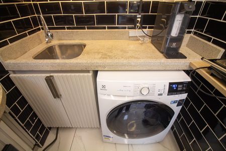 Apartamento à venda com 34m², 2 quartos e sem vaga Apartamento à venda com 34m², 2 quartos e sem vagaCozinha e Área de Serviço