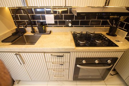 Apartamento à venda com 34m², 2 quartos e sem vaga Apartamento à venda com 34m², 2 quartos e sem vagaCozinha e Área de Serviço