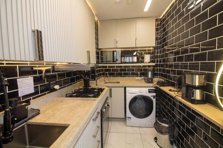 Apartamento à venda com 34m², 2 quartos e sem vaga Apartamento à venda com 34m², 2 quartos e sem vagaCozinha e Área de Serviço