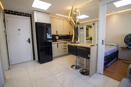 Sala de apartamento à venda com 2 quartos, 34m² em Santo Amaro, São Paulo