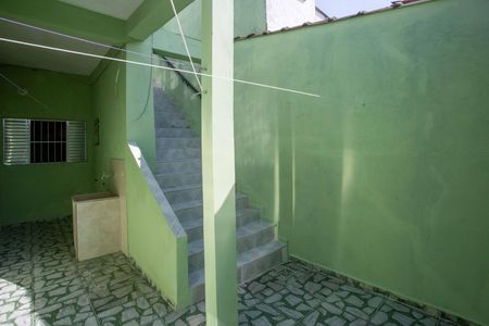 Casa para alugar com 60m², 2 quartos e sem vagaQuintal