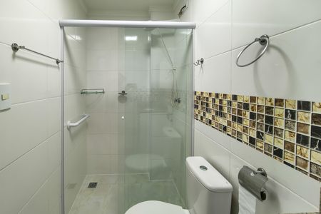 Apartamento para alugar com 88m², 2 quartos e 1 vaga Apartamento para alugar com 88m², 2 quartos e 1 vagaBanheiro da Suíte