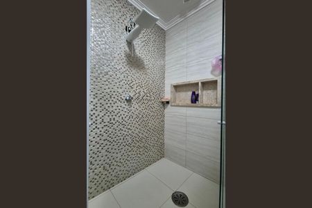 Casa para alugar com 400m², 4 quartos e 8 vagas Casa para alugar com 400m², 4 quartos e 8 vagasBanheiro social