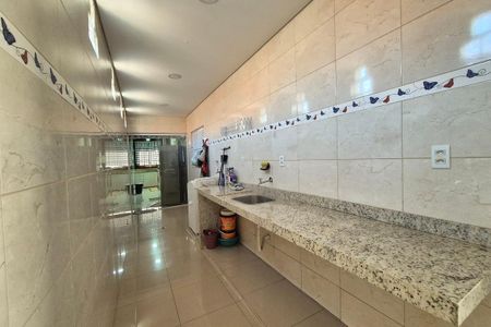Casa para alugar com 400m², 4 quartos e 8 vagas Casa para alugar com 400m², 4 quartos e 8 vagasÁrea de Serviço