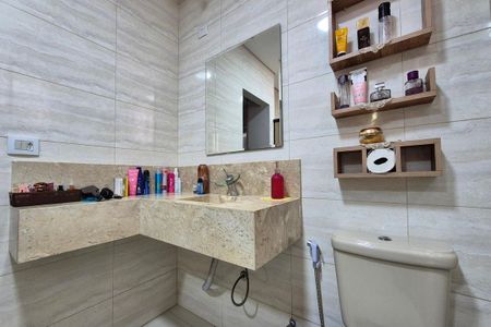 Casa para alugar com 400m², 4 quartos e 8 vagas Casa para alugar com 400m², 4 quartos e 8 vagasBanheiro da Suíte