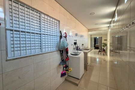 Casa para alugar com 400m², 4 quartos e 8 vagas Casa para alugar com 400m², 4 quartos e 8 vagasÁrea de Serviço