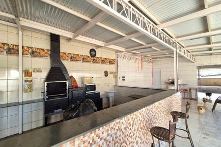 Casa para alugar com 400m², 4 quartos e 8 vagas Casa para alugar com 400m², 4 quartos e 8 vagasÁrea comum - Churrasqueira