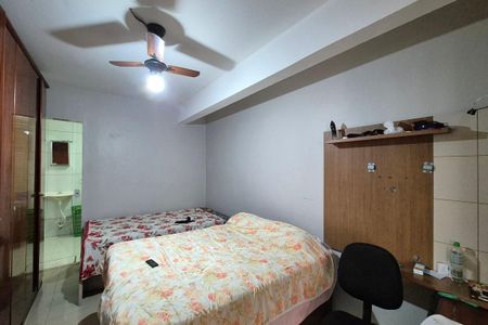 Casa para alugar com 400m², 4 quartos e 8 vagas Casa para alugar com 400m², 4 quartos e 8 vagasSuíte 2