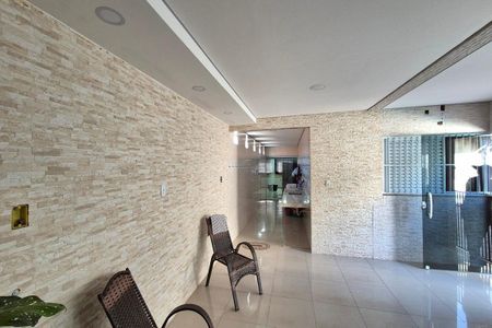 Casa para alugar com 400m², 4 quartos e 8 vagas Casa para alugar com 400m², 4 quartos e 8 vagasVista da Suíte 2