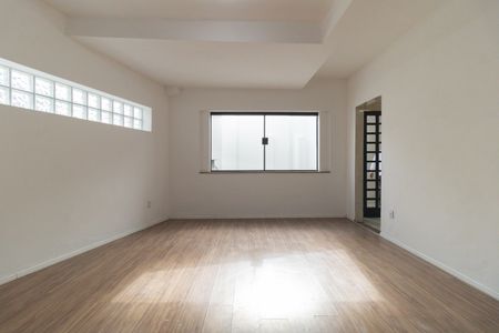 Sala de casa à venda com 3 quartos, 103m² em Cursino, São Paulo