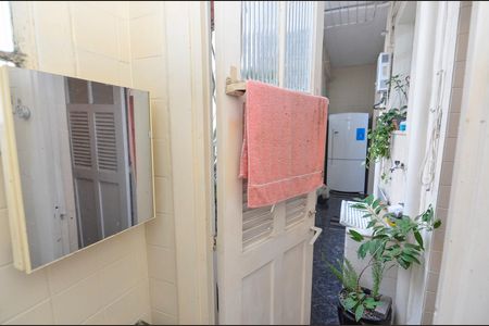 Apartamento para alugar com 90m², 3 quartos e 1 vaga Apartamento para alugar com 90m², 3 quartos e 1 vagaBanheiro de Serviço