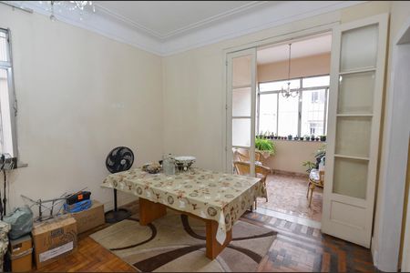 Apartamento para alugar com 90m², 3 quartos e 1 vaga Apartamento para alugar com 90m², 3 quartos e 1 vagaSala