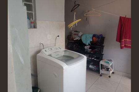 Casa à venda com 273m², 4 quartos e 3 vagasLAVANDERIA