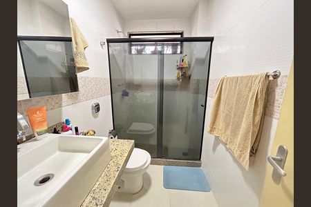 Apartamento à venda com 75m², 2 quartos e 1 vagaBanheiro Social