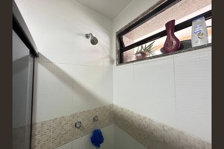 Apartamento à venda com 75m², 2 quartos e 1 vagaBanheiro Social
