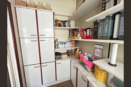 Apartamento à venda com 75m², 2 quartos e 1 vagaEscritório