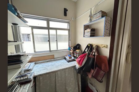 Apartamento à venda com 75m², 2 quartos e 1 vagaEscritório